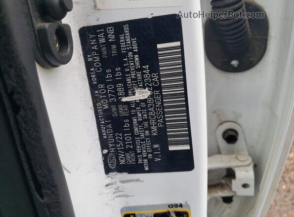 KMHRC8A38PU223844 2023 HYUNDAI VENUE White 