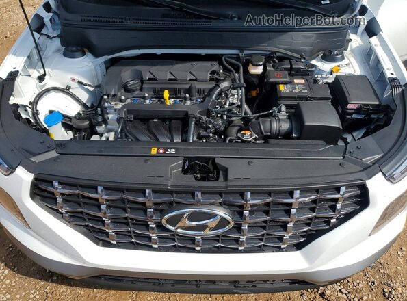 KMHRC8A38TU445679 2026 HYUNDAI VENUE White Widok wnętrza z tyłu