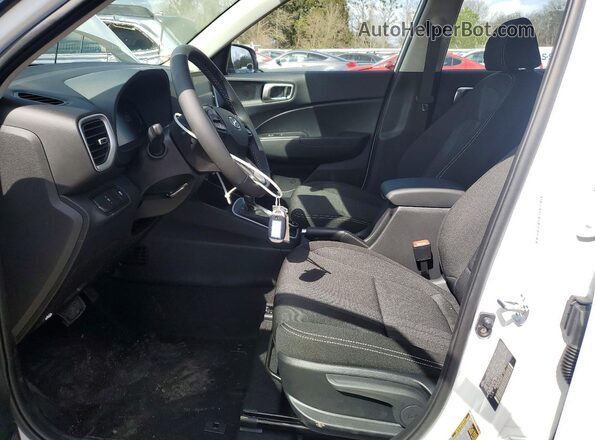 KMHRC8A38TU445679 2026 HYUNDAI VENUE White Widok wnętrza z przodu