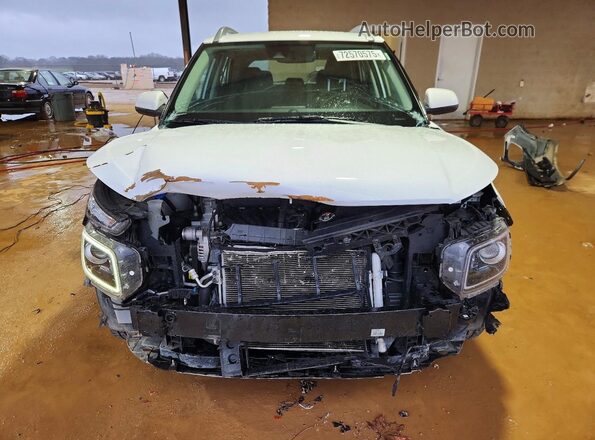 KMHRC8A39MU089647 2021 HYUNDAI VENUE White Widok z przodu