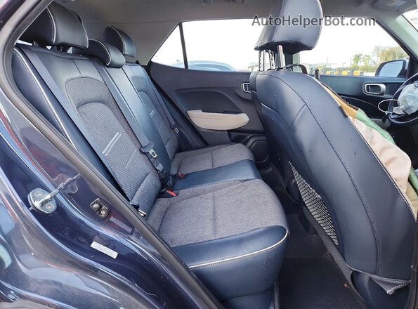 KMHRC8A39MU127748 2021 HYUNDAI VENUE Blue Widok wnętrza z tyłu