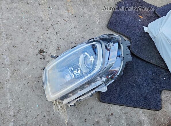 KMHRC8A39MU127748 2021 HYUNDAI VENUE Blue Widok naklejki z numerem VIN