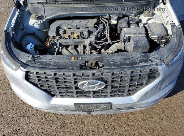 KMHRC8A39MU129466 2021 HYUNDAI VENUE Silver Widok wnętrza z tyłu