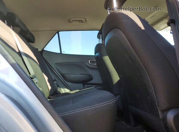 KMHRC8A39MU129466 2021 HYUNDAI VENUE Silver Widok tylnych siedzeń