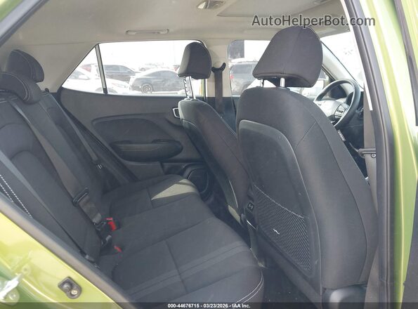 KMHRC8A39RU289595 2024 HYUNDAI VENUE Green VIN კოდის სტიკერის ხედი