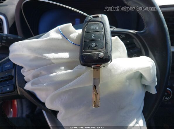 KMHRC8A3XPU241407 2023 HYUNDAI VENUE Красный Вид панели приборов