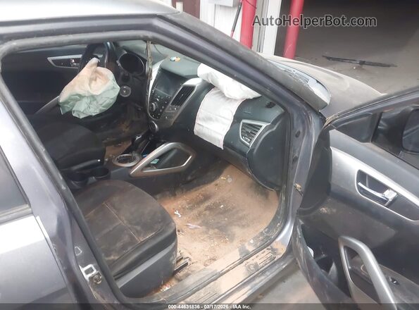 KMHTC6AD0HU306317 2017 HYUNDAI VELOSTER Gray Вид салону спереду