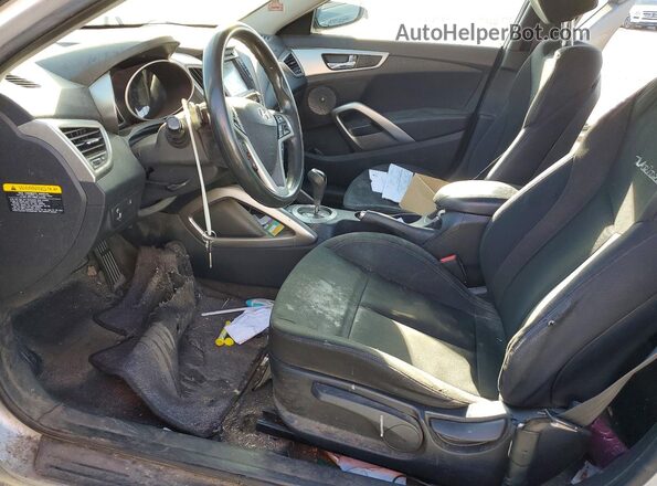 KMHTC6AD4GU266063 2016 HYUNDAI VELOSTER Silver Widok wnętrza z przodu