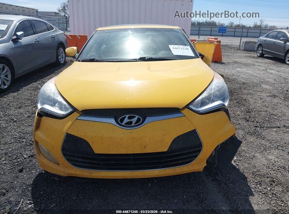 KMHTC6AD9GU291041 2016 HYUNDAI VELOSTER Yellow უკანა სალონის ხედი