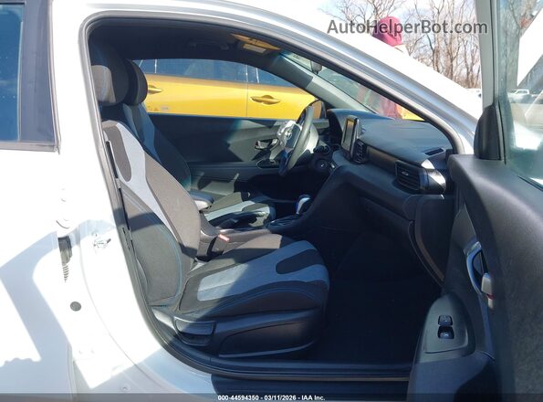 KMHTG6AF7MU032775 2021 HYUNDAI VELOSTER White 