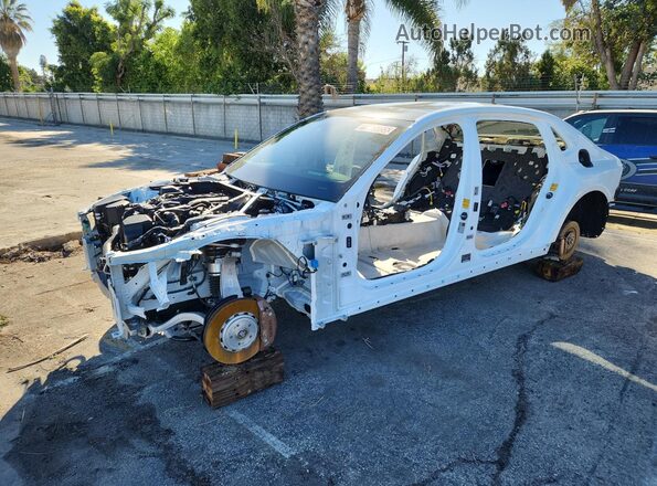 KMTFC4SD2TU055041 2026 GENESIS G90 White 360 interior view