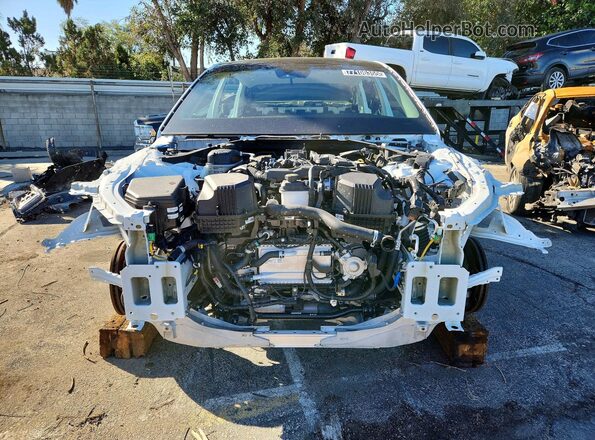 KMTFC4SD2TU055041 2026 GENESIS G90 White Front view