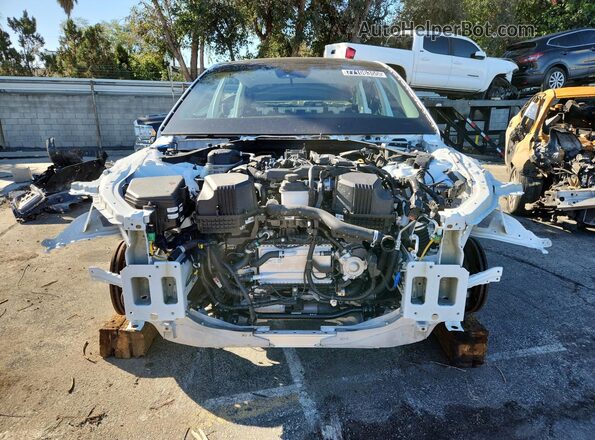 KMTFC4SD2TU055041 2026 GENESIS G90 White VIN sticker view