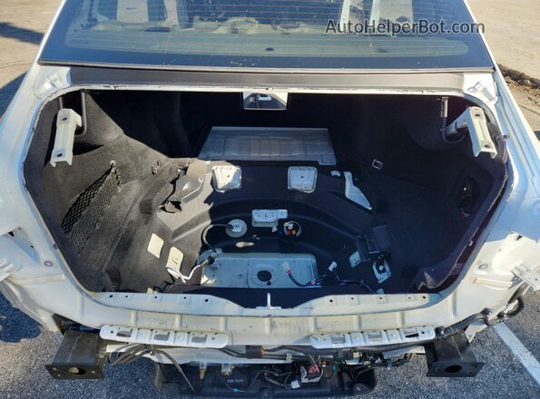 KMTFC4SD2TU055041 2026 GENESIS G90 White 