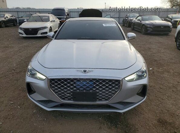 KMTG34LE7KU034955 2019 GENESIS G70 Серебряный Вид спереди