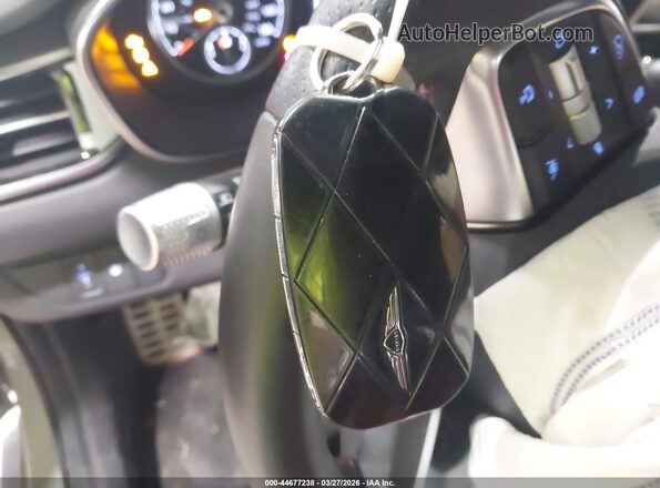 KMTG34SC1SU153293 2025 GENESIS G70 Серый Вид панели приборов