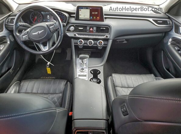 KMTG44LA2KU033044 2019 GENESIS G70 Burgundy Vista del salpicadero