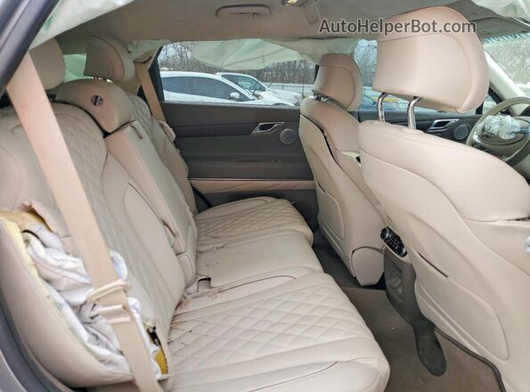 KMUHCESC0RU151695 2024 GENESIS GV80 Silver Вид задньої частини салону
