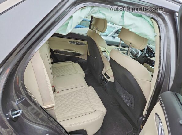KMUMCDTC0PU109483 2023 GENESIS GV70 Gray Widok wnętrza z tyłu