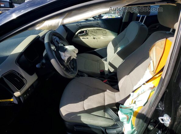 KNADM4A34H6072203 2017 KIA RIO Black Widok wnętrza z przodu
