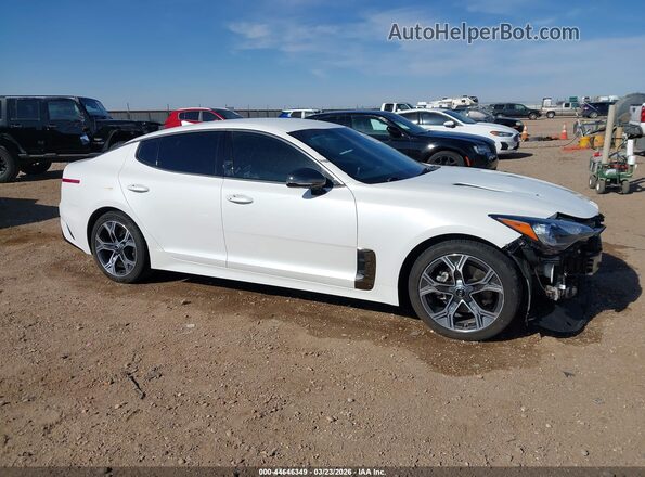 KNAE15LA2M6089509 2021 KIA STINGER White Սալոնի 360 աստիճան տեսք