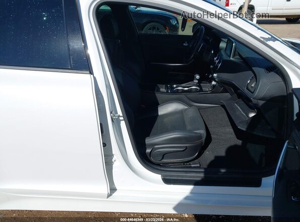 KNAE15LA2M6089509 2021 KIA STINGER White Սալոնի դիմացի տեսք