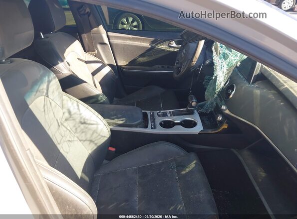 KNAE35LC3M6096724 2021 KIA STINGER Blue Widok wnętrza z przodu