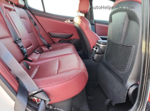 KNAE35LC6K6047451 2019 KIA STINGER Белый 