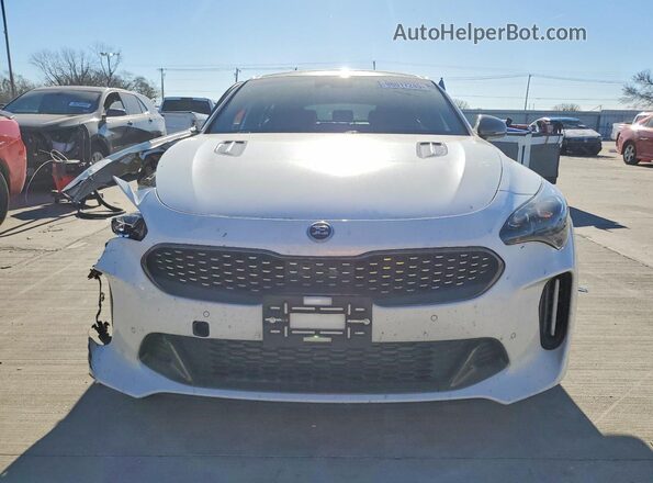 KNAE55LC2J6040246 2018 KIA STINGER White 