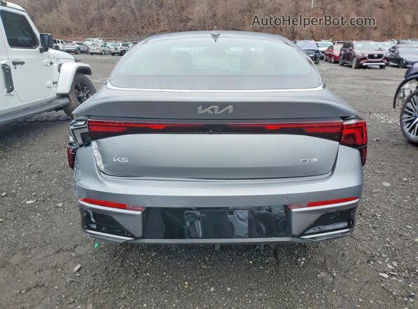 KNAG64J76T5397461 2026 KIA K5 Silver Вид ззаду