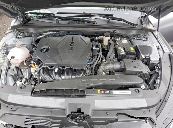 KNAG64J76T5397461 2026 KIA K5 Silver Вид задньої частини салону