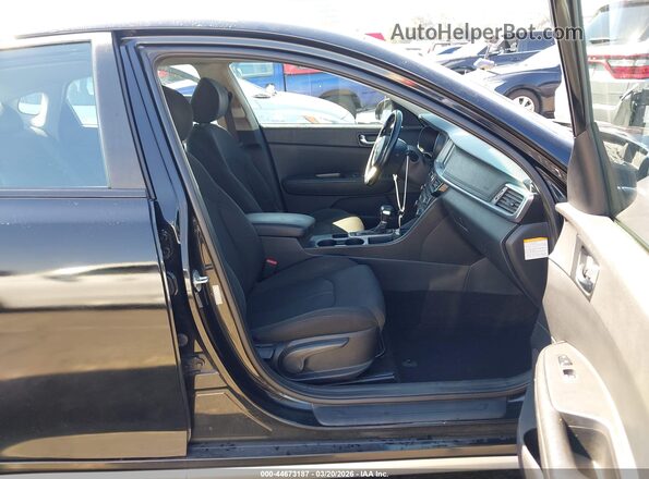 KNAGT4LE8H5012607 2017 KIA OPTIMA HYBRID Black Вид салону спереду