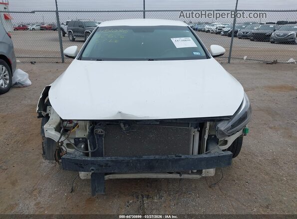 KNALB4J10J5103992 2018 KIA CADENZA Белый Вид спереди