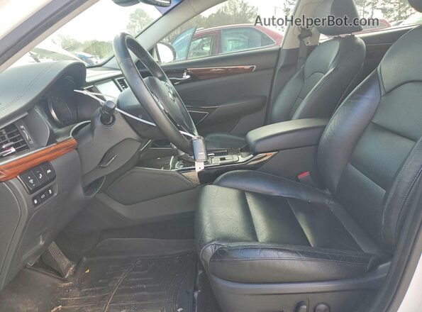 KNALC4J15K5170182 2019 KIA CADENZA Белый Вид салона спереди