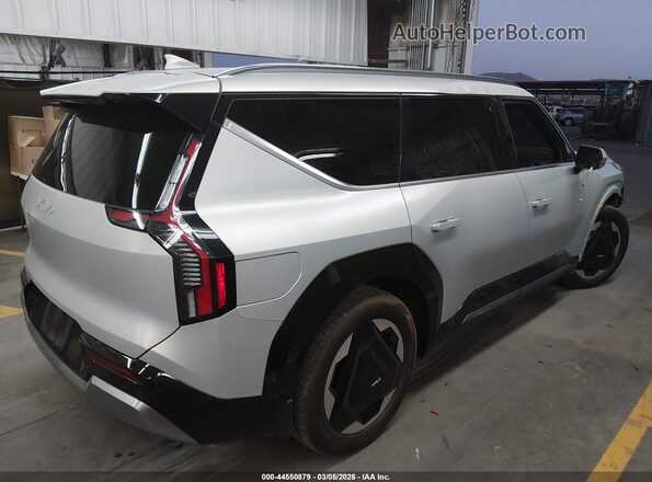 KNDADFS50R6029576 2024 KIA EV9 Gray Rear right