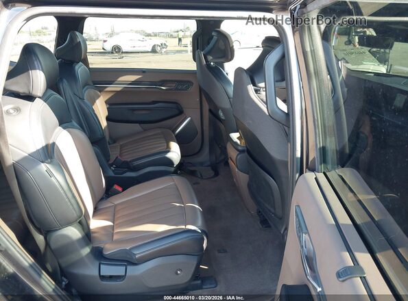 KNDAEFS52R6030399 2024 KIA EV9 Black Vista de la etiqueta del VIN