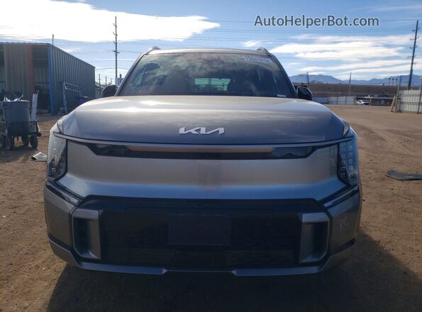 KNDAEFS59R6038063 2024 KIA EV9 Gray Widok z przodu