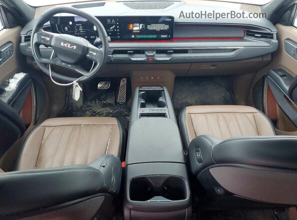 KNDAEFS5XT6069636 2026 KIA EV9 White Dashboard view