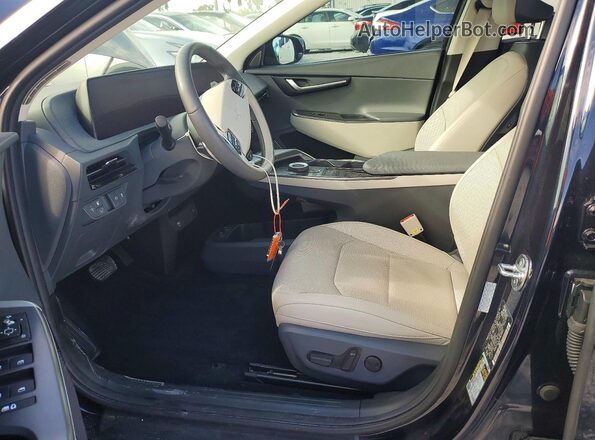 KNDC34LA2R5222541 2024 KIA EV6 Blue Front interior view