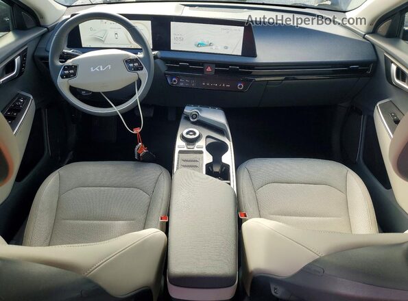 KNDC34LA2R5222541 2024 KIA EV6 Blue Dashboard view