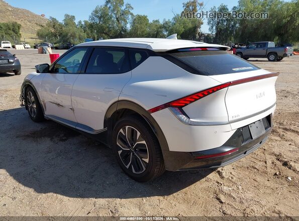 KNDC34LA5N5059703 2022 KIA EV6 White 