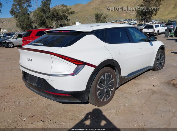 KNDC34LA5N5059703 2022 KIA EV6 White 