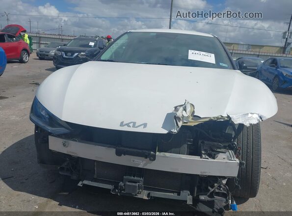 KNDC34LB1N5045080 2022 KIA EV6 White Vista del cuadro de instrumentos