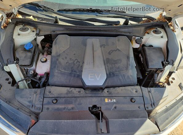 KNDC3DLC8N5074004 2022 KIA EV6 White Engine compartment view