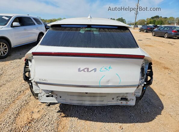 KNDC3DLC8N5074004 2022 KIA EV6 White Rear view