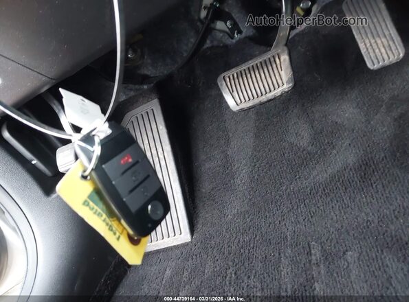 KNDCB3LC1K5240789 2019 KIA NIRO Серебряный Вид панели приборов