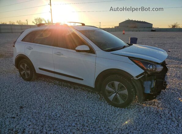 KNDCB3LC2M5480226 2021 KIA NIRO White 