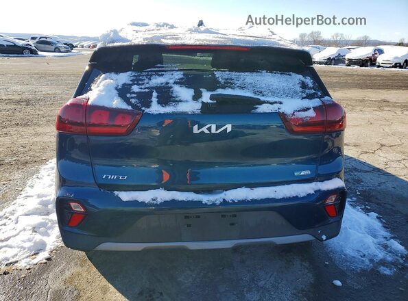 KNDCB3LC2N5527465 2022 KIA NIRO Blue Rear view