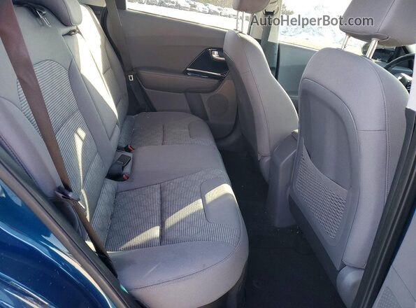 KNDCB3LC2N5527465 2022 KIA NIRO Blue Rear seats view