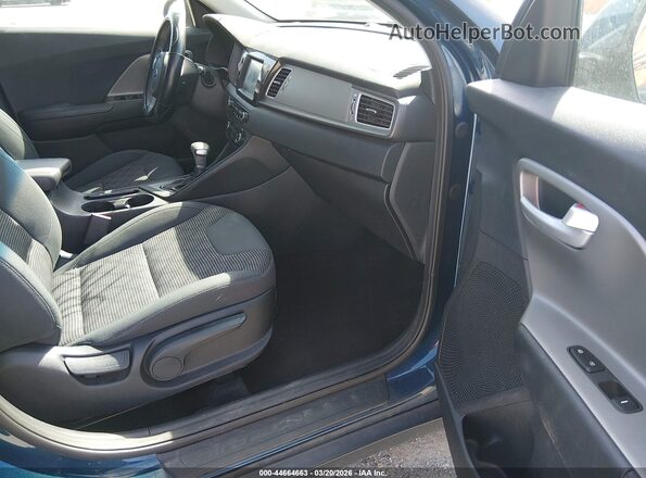 KNDCB3LC3K5216526 2019 KIA NIRO Blue 
